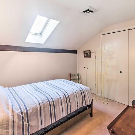 Runningwater Apartment In Lancaster With Deck Exteriör bild