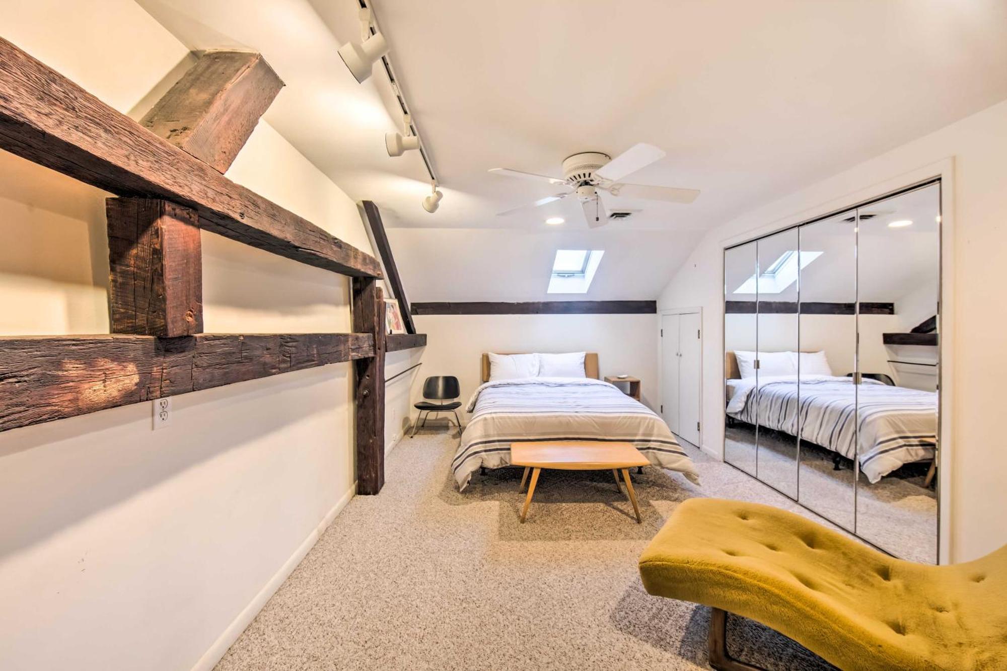 Runningwater Apartment In Lancaster With Deck Exteriör bild
