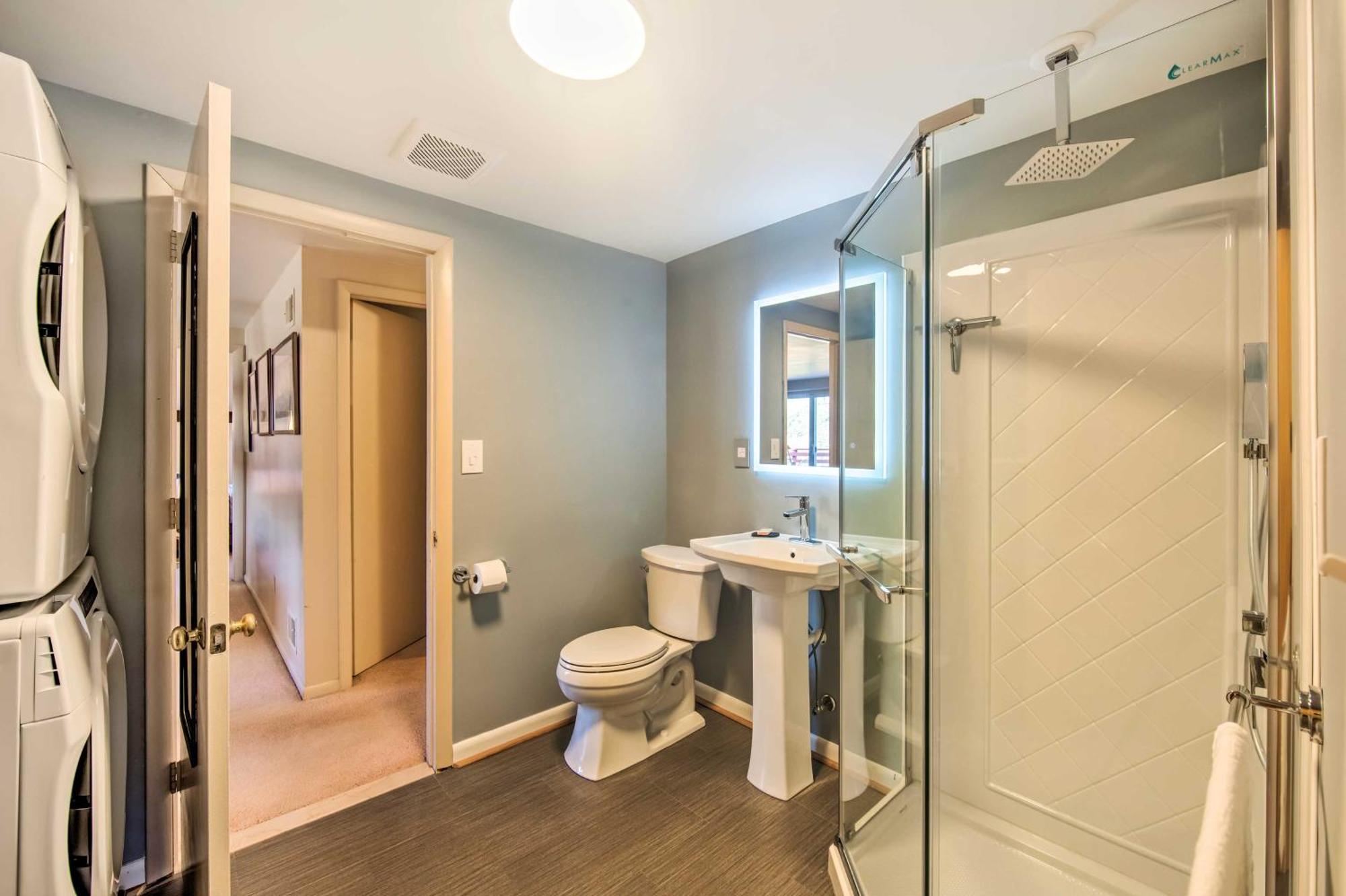 Runningwater Apartment In Lancaster With Deck Exteriör bild